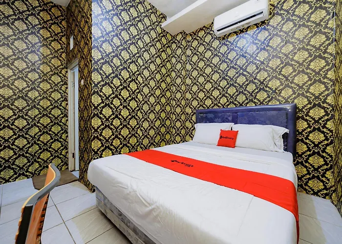 RedDoorz Plus near ITC Cempaka Mas 2 Jakarta